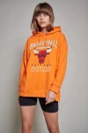 Turuncu Chicago Bulls Baskılı Oversize Sweatshirt (ZCK0218)