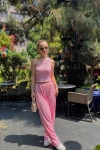 Kadın Pembe Beli Lastikli Rahat Kalıp Gofre Pantolon (ZCKSA26)