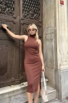 Kadın Kahverengi Midi Boy Dik Yaka Kalem Elbise (zck0571)