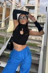 Kadın Siyah Dik Yaka Parça Kollu Göğüs Dekolteli Crop Bluz (zck0570)