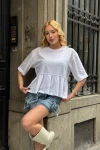 Kadın Beyaz Volanlı Oversize T-shirt (ZCKSS163)