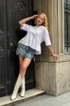 Kadın Beyaz Volanlı Oversize T-shirt (ZCKSS163)